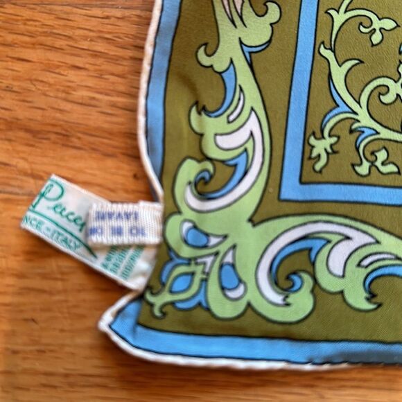 VTG Emilio Pucci silk large silk scarf made in Italy NWT in original package - Picture 2 of 15